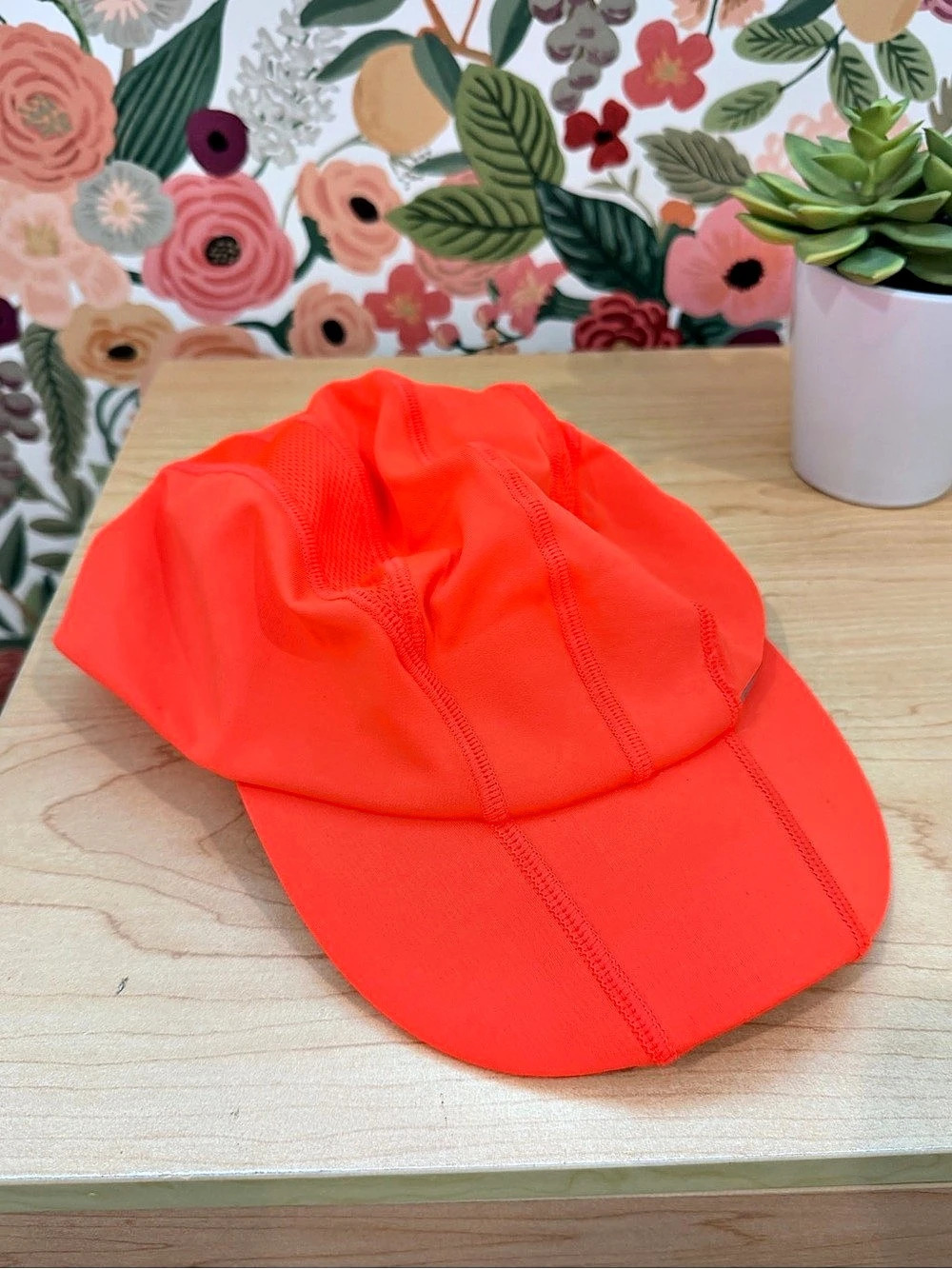 NWOT Athleta Supersonic Running Hat Athletic Hat with Ponytail Notch